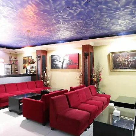 Zuzu Hollywood Hotel